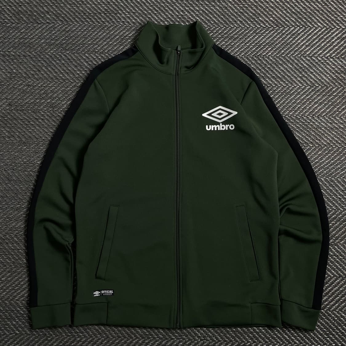 엄브로 솔퍼드 시티 빅로고 풋볼 트랙 자켓o 4664 상품이미지3