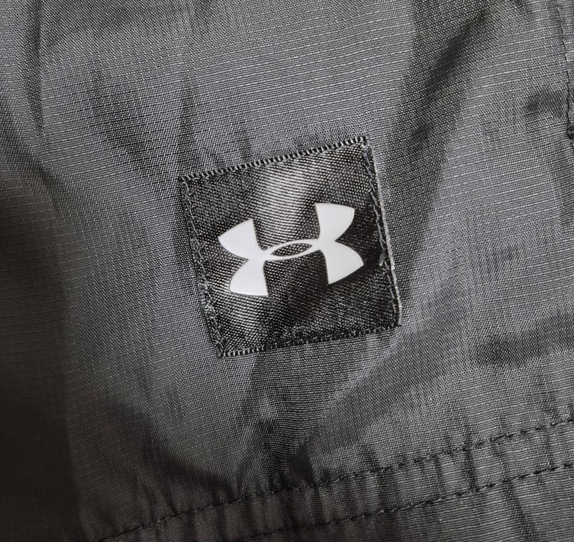 언더아머 바람막이 상품이미지3