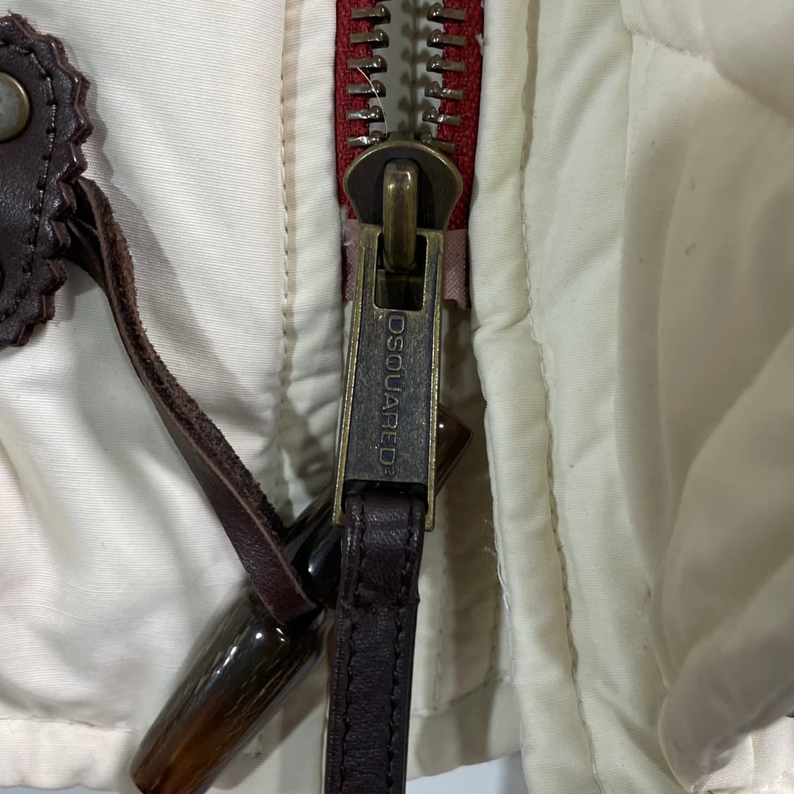 디스퀘어드2 크롭 다운 파카 상품이미지8