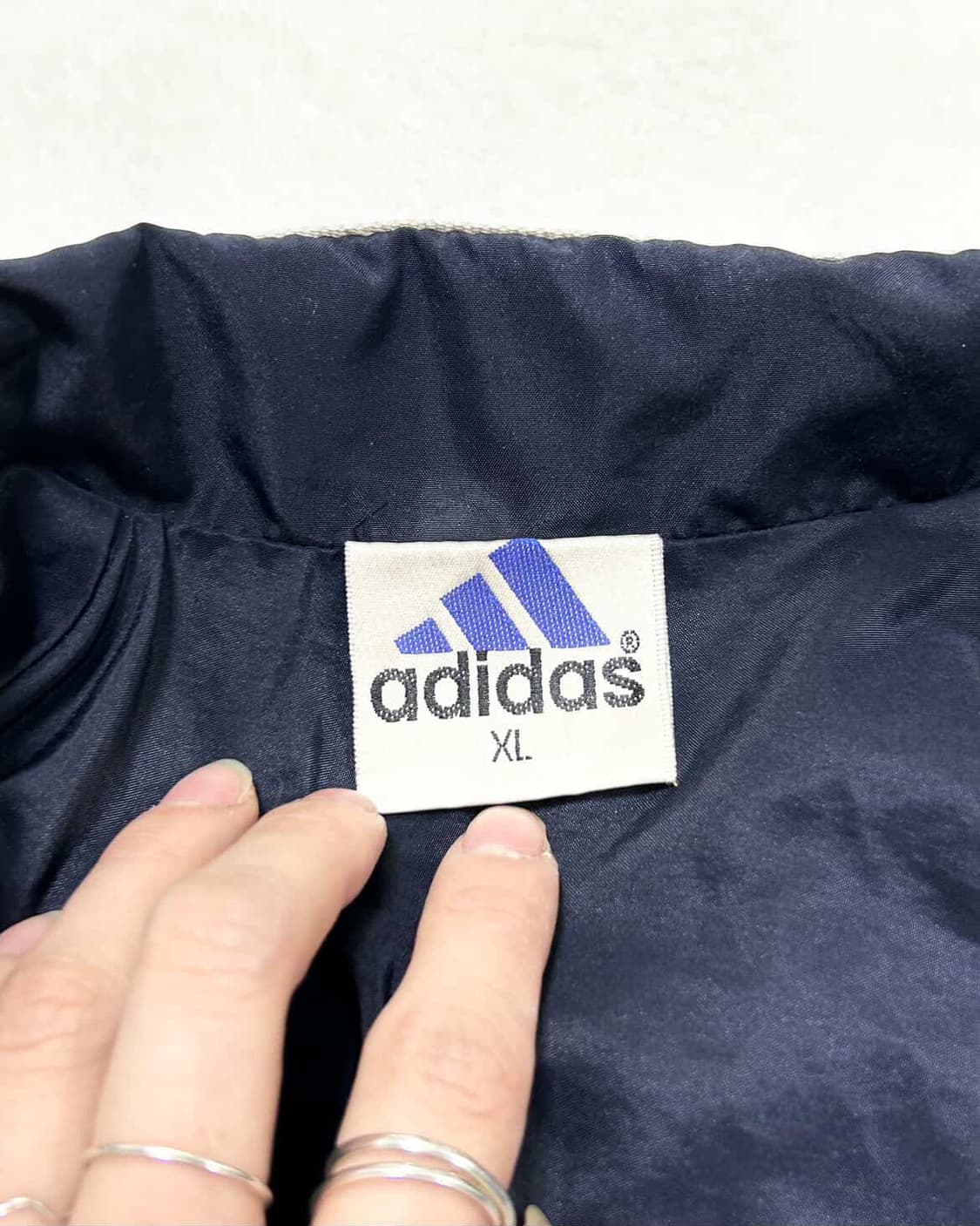 아디다스 90‘s 빅로고 사이드라인 바람박이 상품이미지9