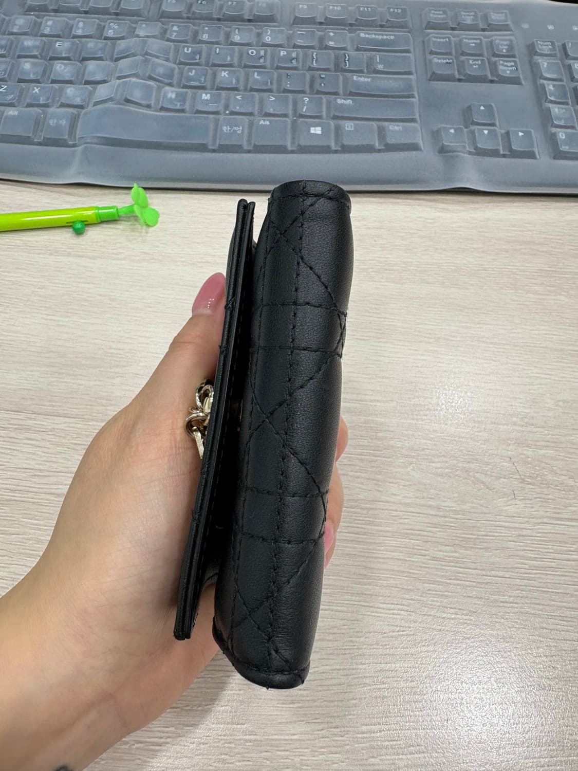 (정품)디올 블랙 카드지갑 상품이미지9