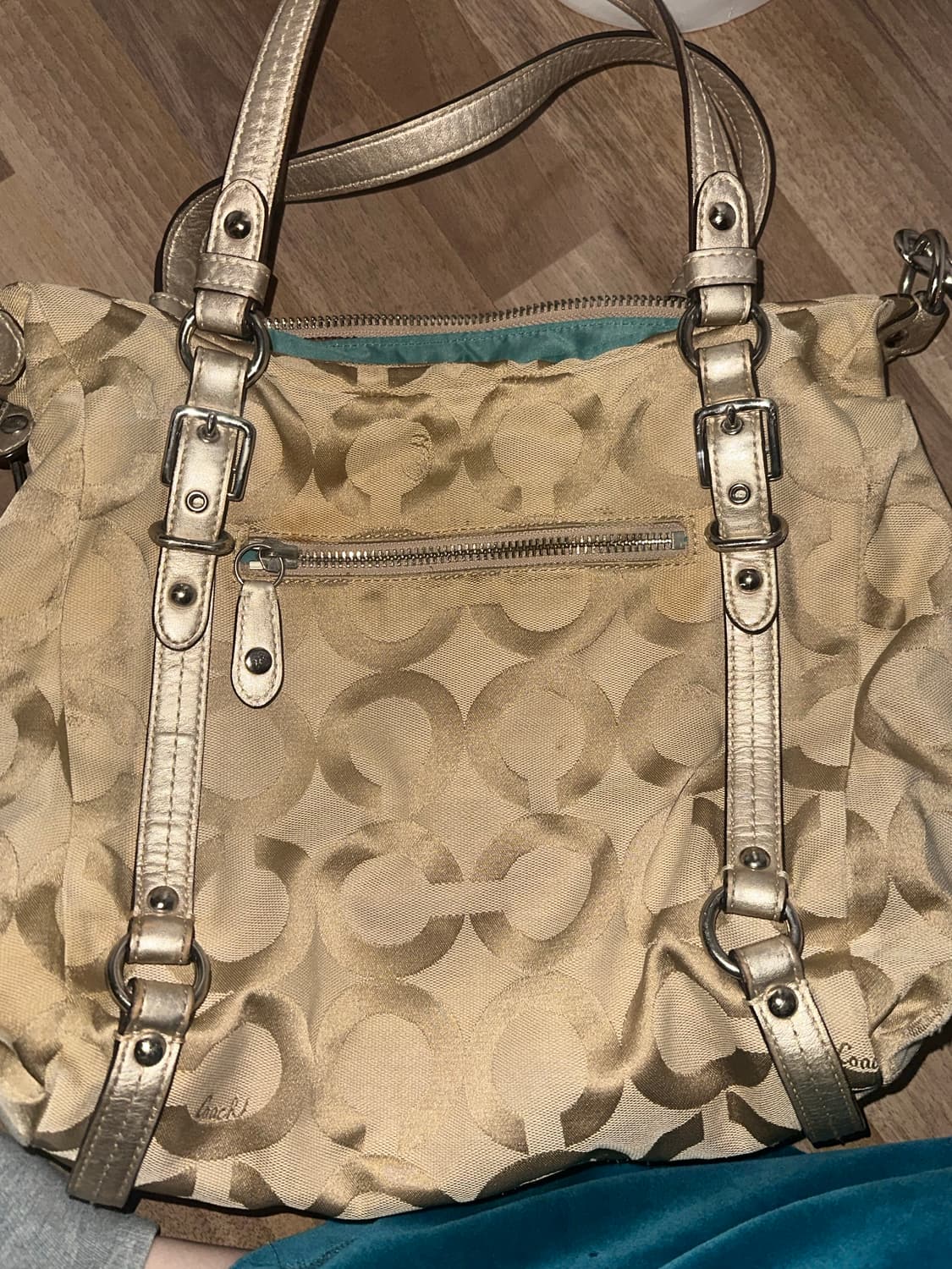 코치 빈티지 베이지골드 숄더백 상품이미지5