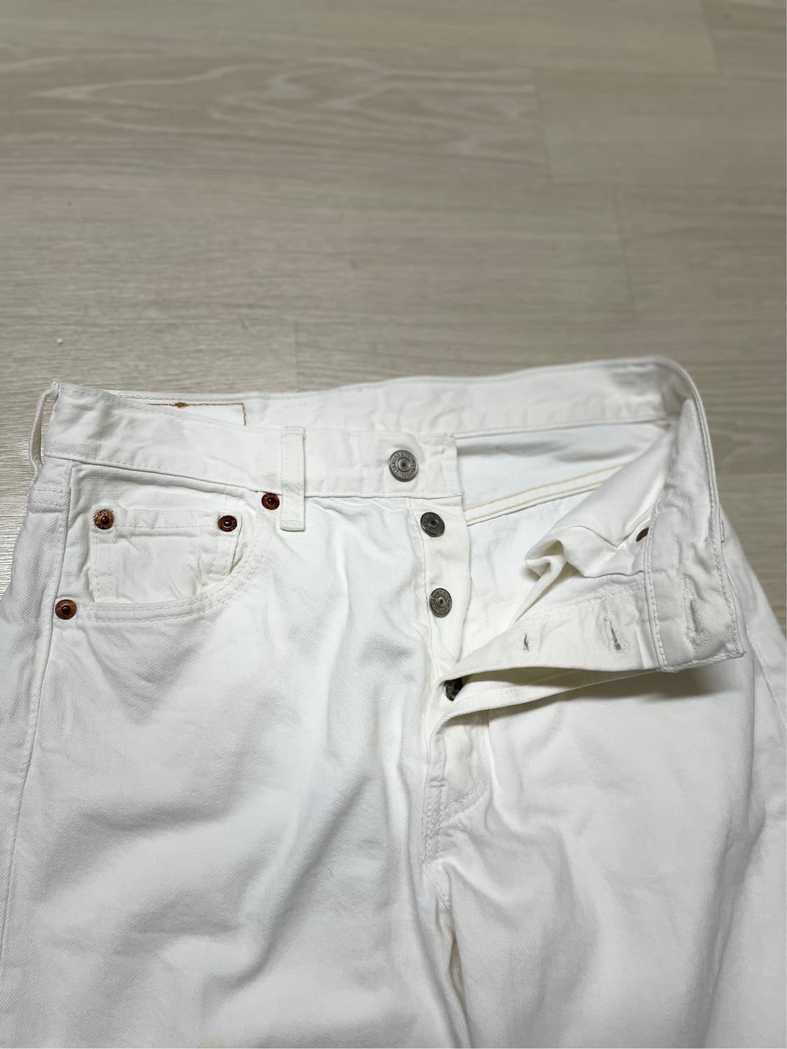 리바이스 501 크림진 여성 바지 상품이미지3