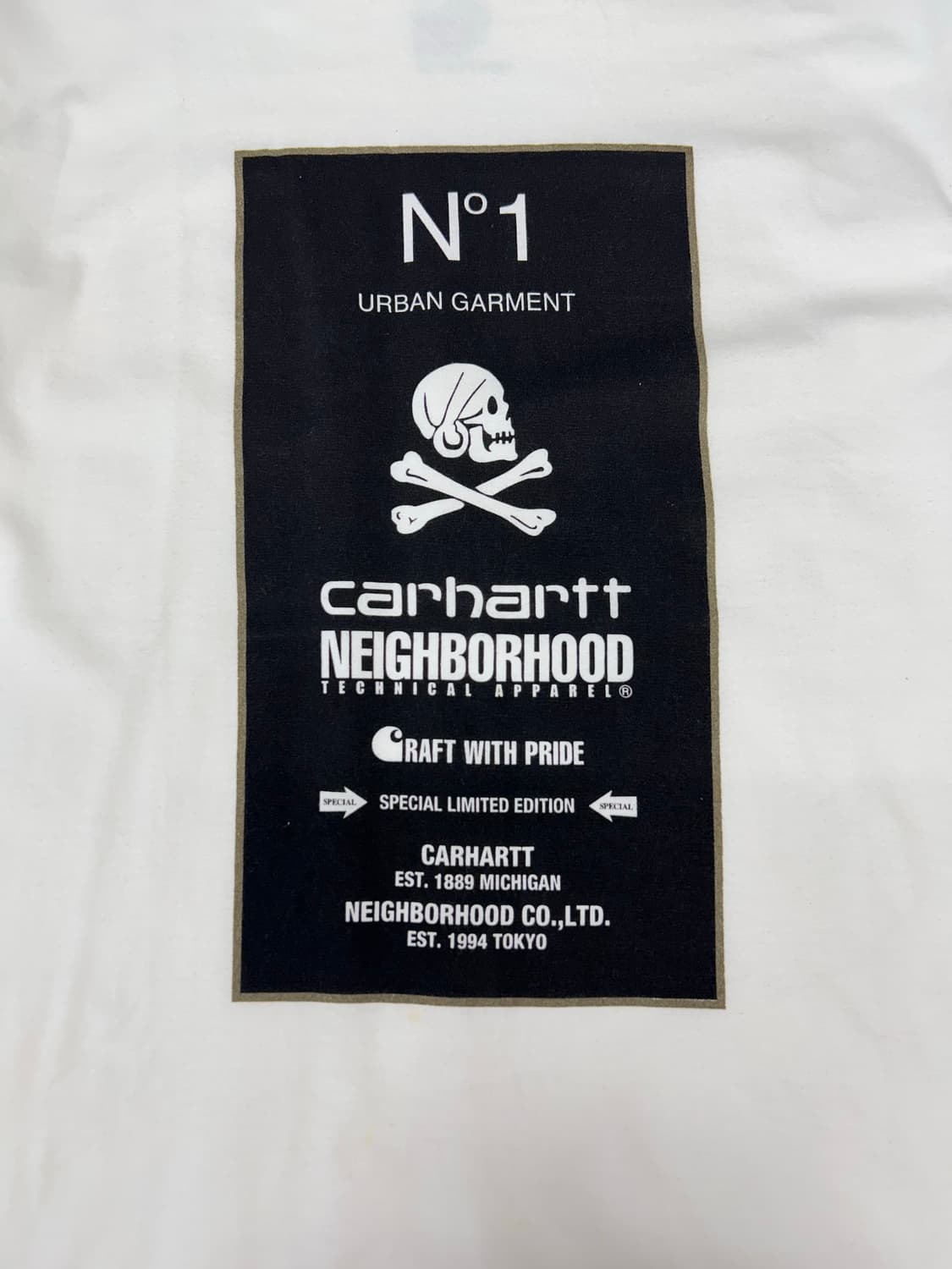 칼하트x네이버후드 반팔티 상품이미지1
