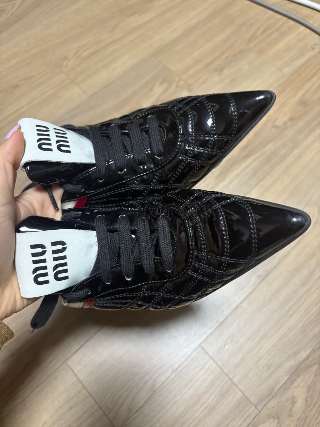 37 미우미우 스니커즈 힐 상품이미지2