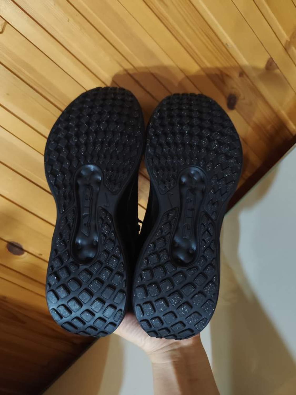 275mm 나이키 윈플로 11 블랙 러닝화 상품이미지9
