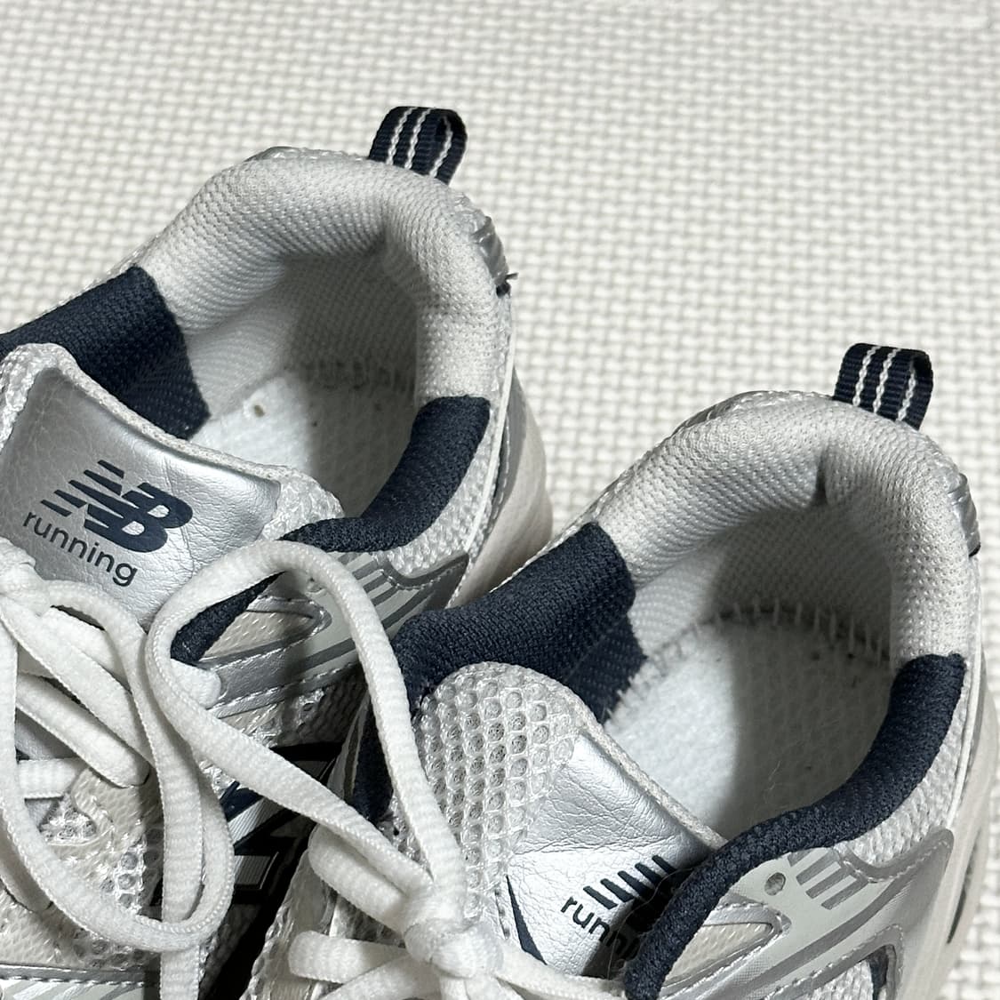 뉴발란스530 스틸그레이 225 상품이미지3