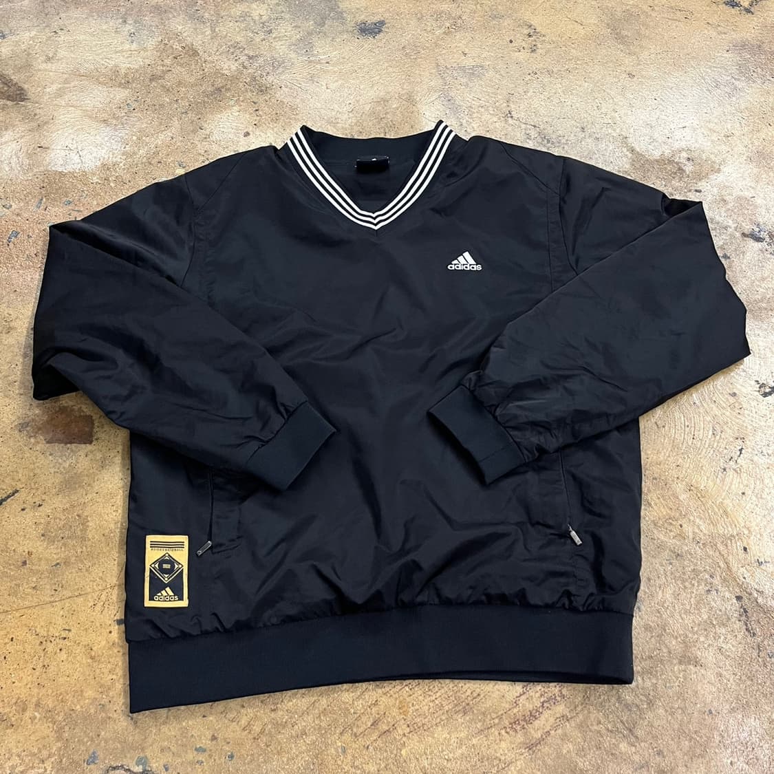 아디다스 블랙 브이넥 웜업 100 상품이미지2