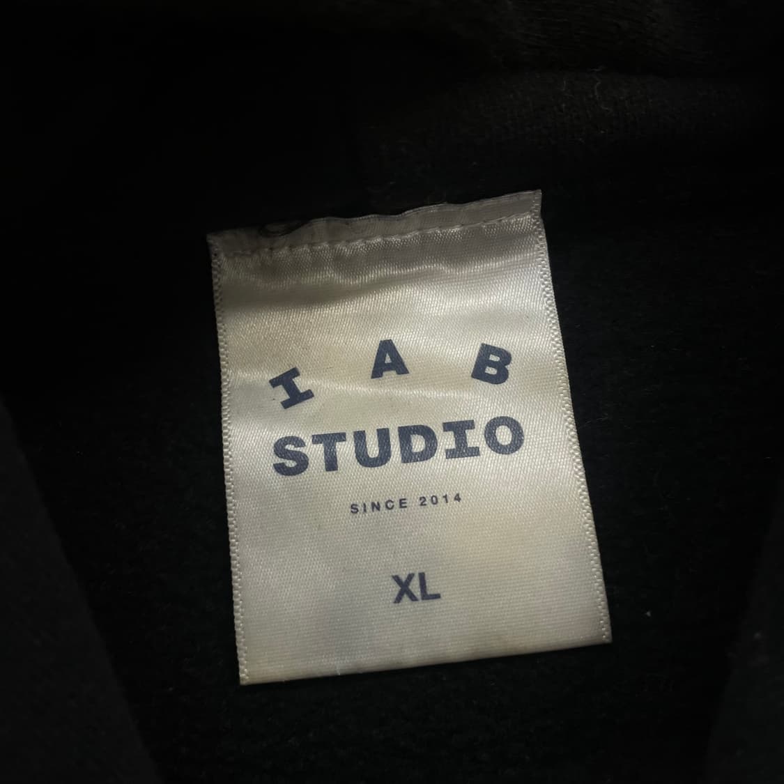 아이앱스튜디오 스펠 로고 후드티 블랙 상품이미지5