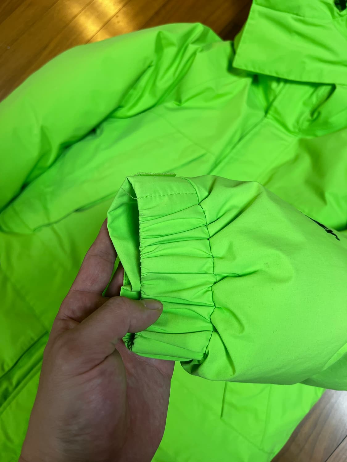 슈프림 고어텍스 700필 파카 상품이미지5