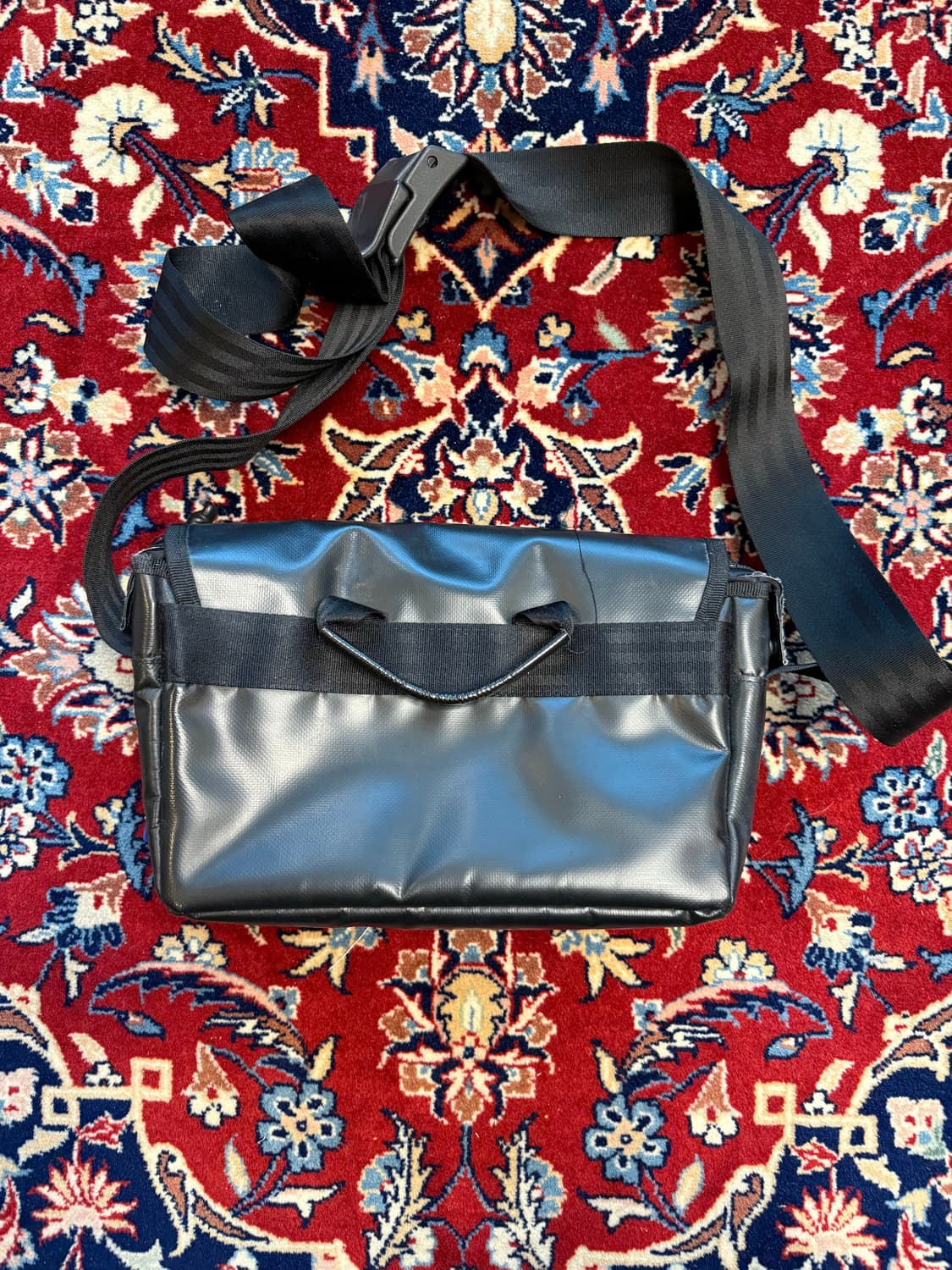 아더에러 트레이스 에드모어 크로스바디 백 Noir 상품이미지2