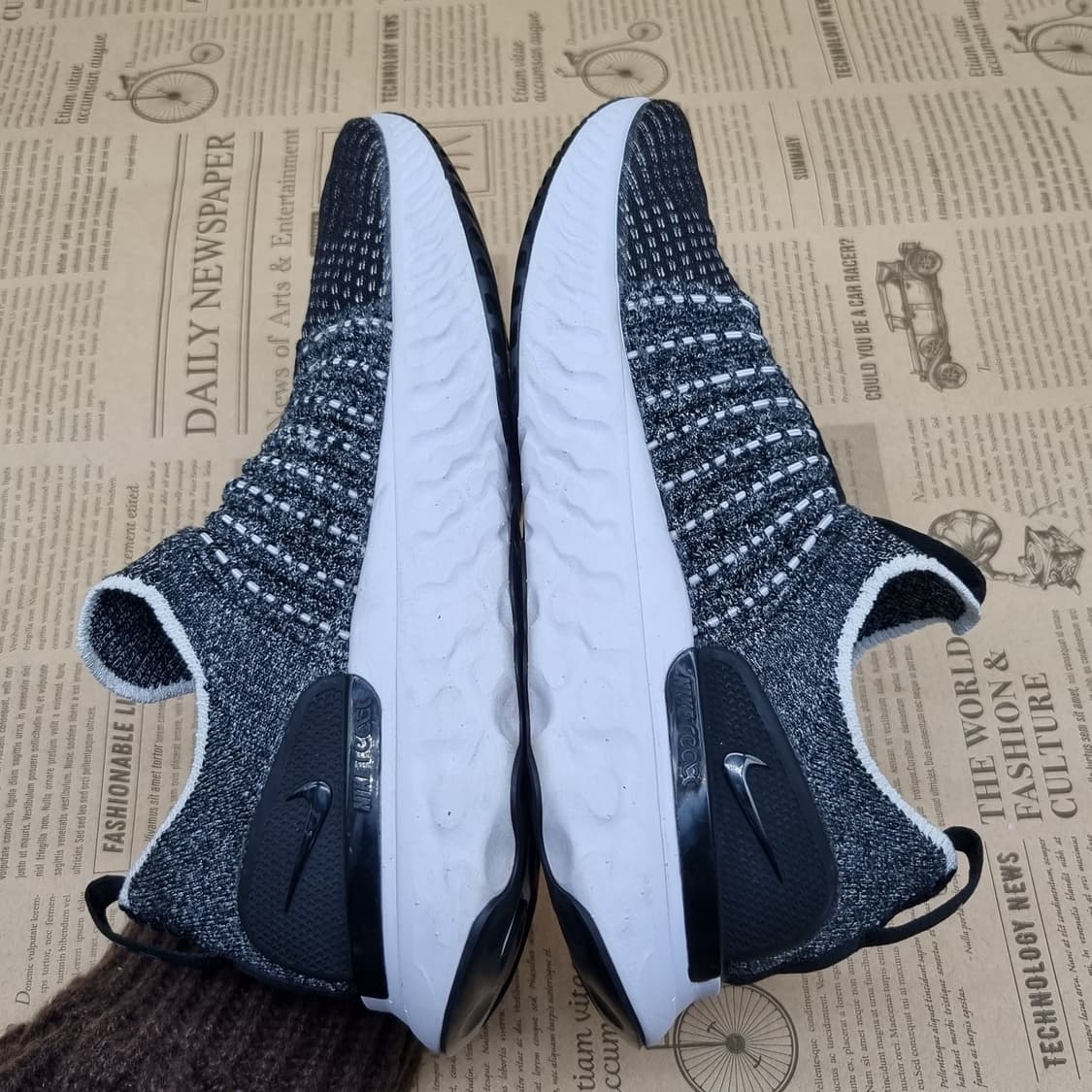 나이키 리액트 팬텀 런플린이니트2 230 상품이미지5