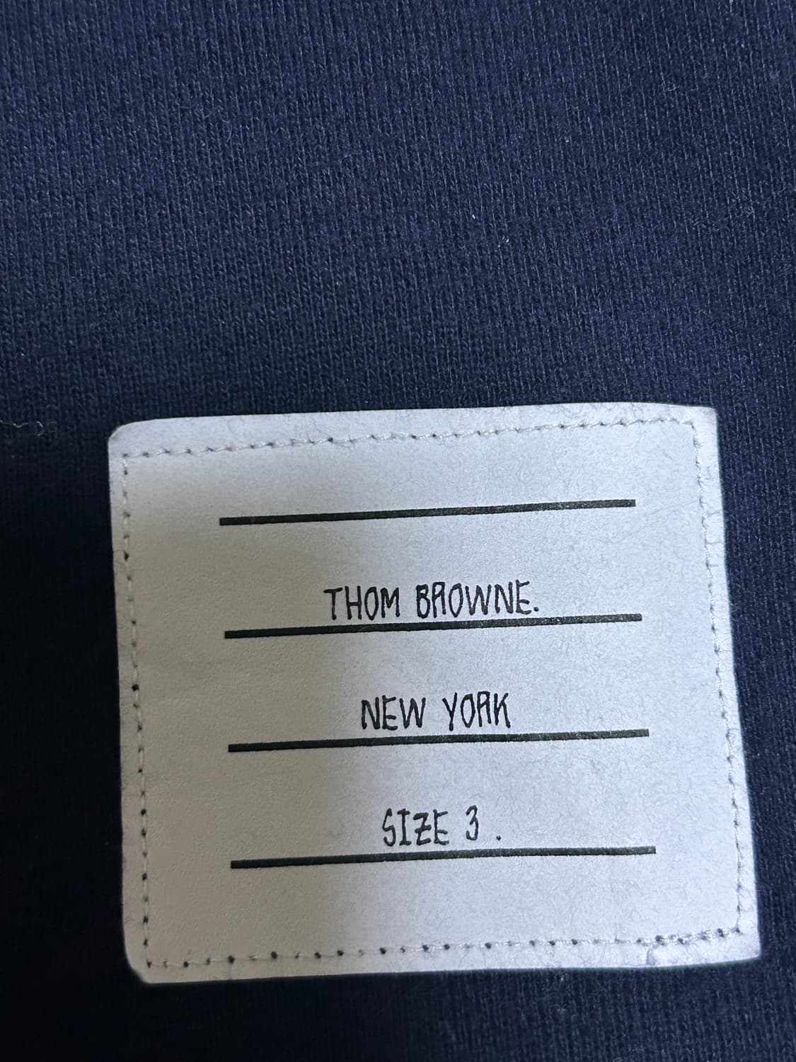 [3, 새상품급] 톰브라운 사선완장 맨투맨 네이비 상품이미지4