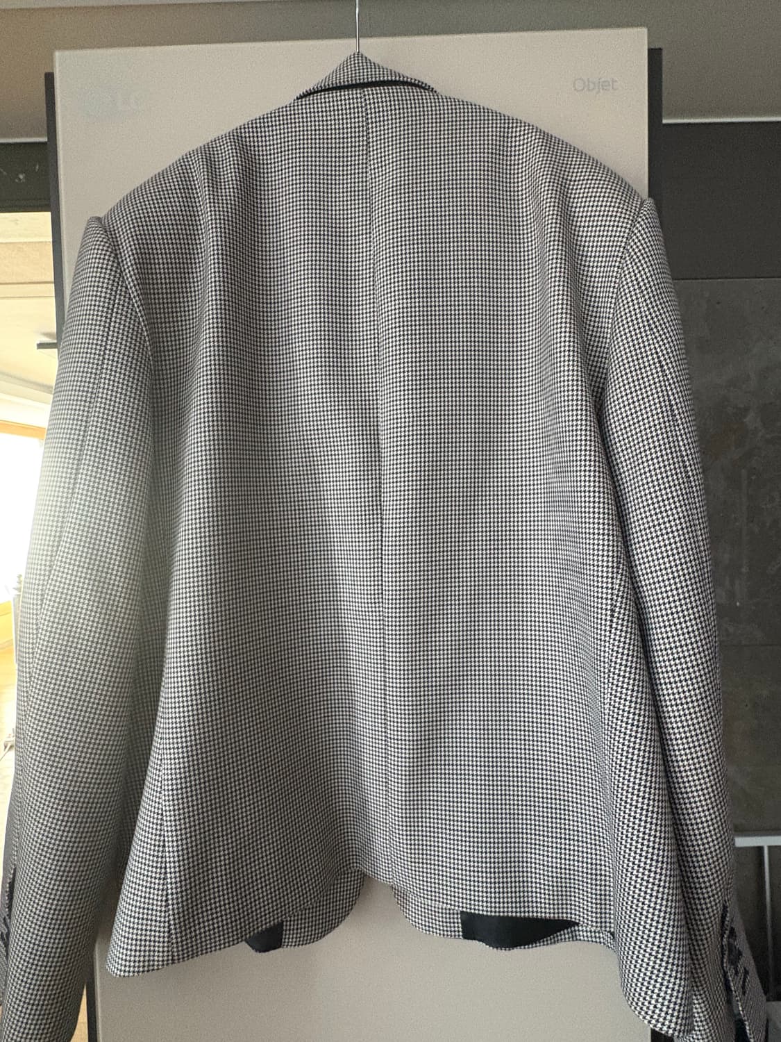 알렌느 3버튼 울 크롭 블레이저 2size 상품이미지2