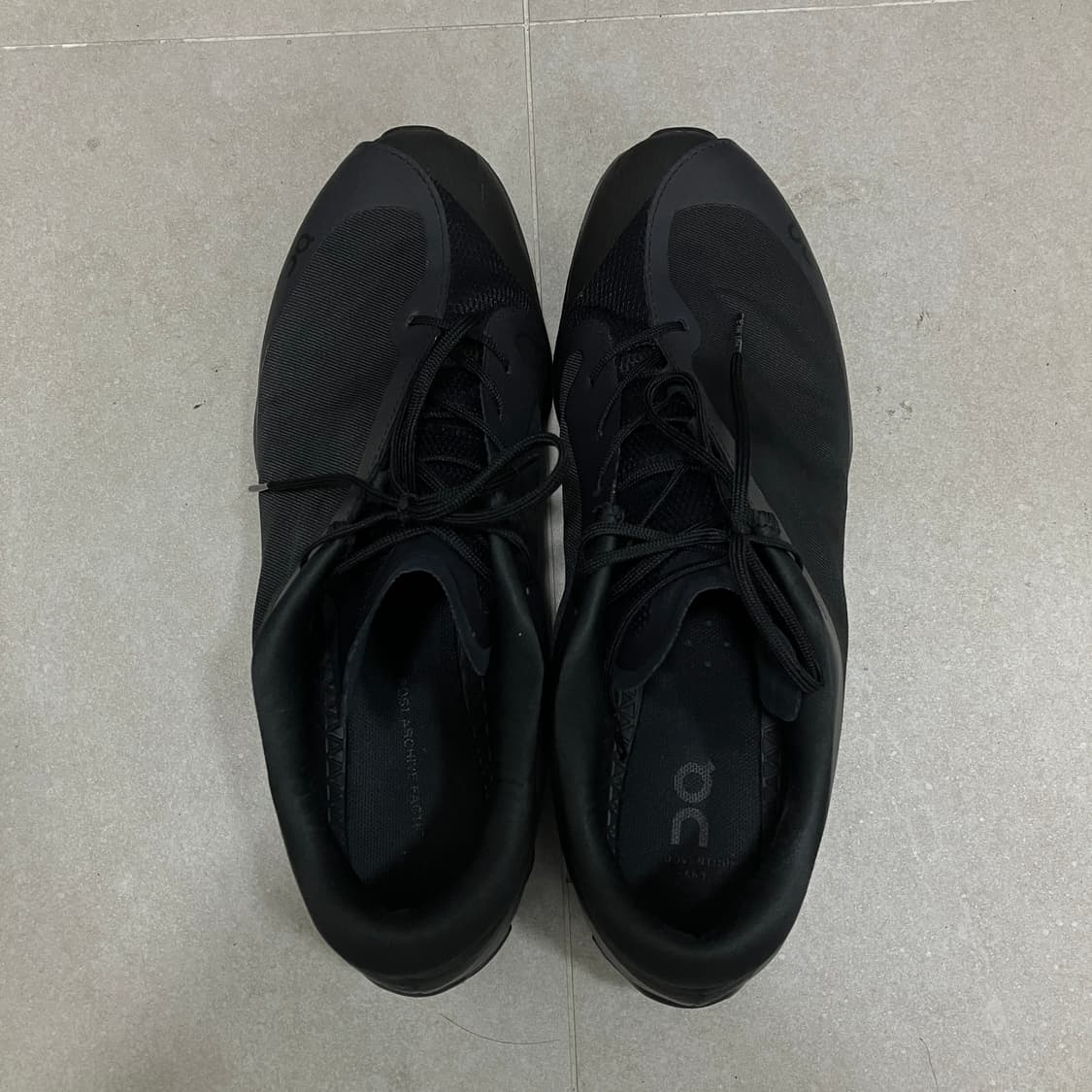 [280] 파프 온러닝 클라우드벤쳐 피크 올블랙 상품이미지5