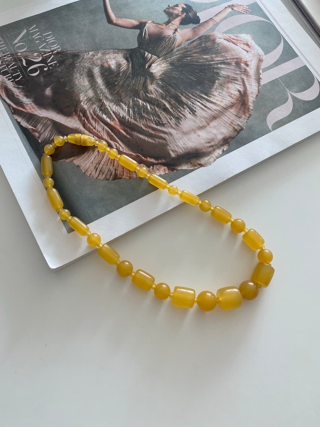 옐로우 허니 비즈 목걸이 상품이미지1