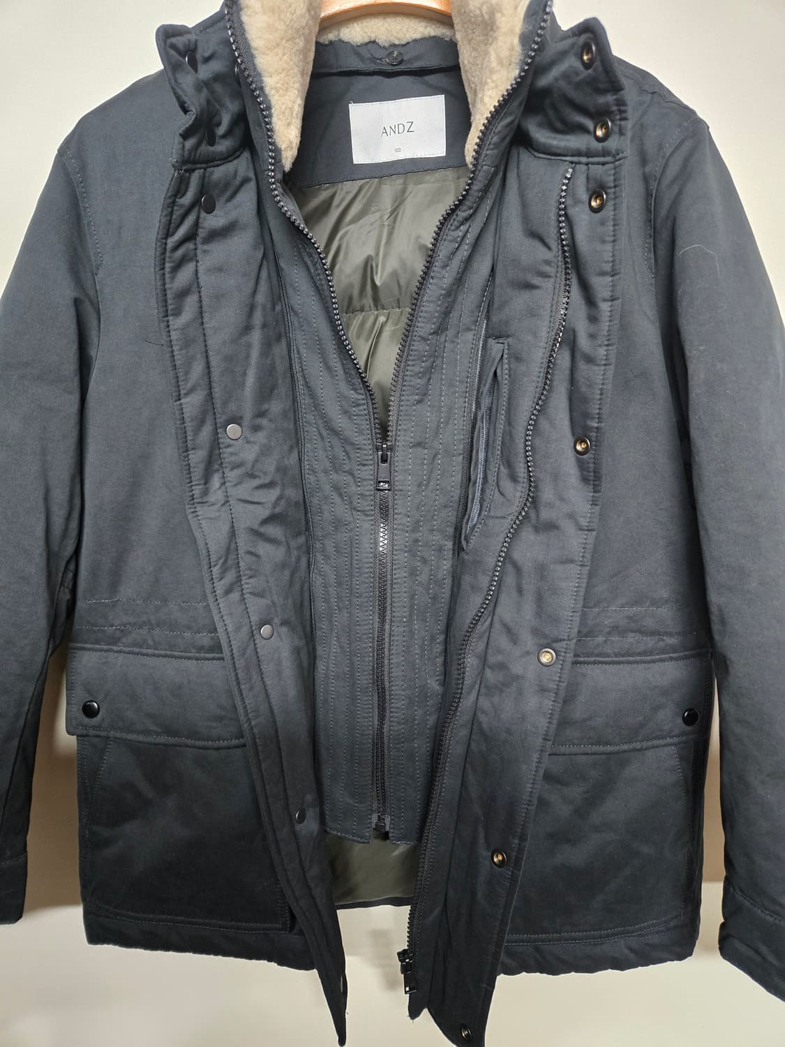 ANDZ 엔드지 덕다운 양모넥 탈착0 패딩100 차콜그레이 상품이미지3