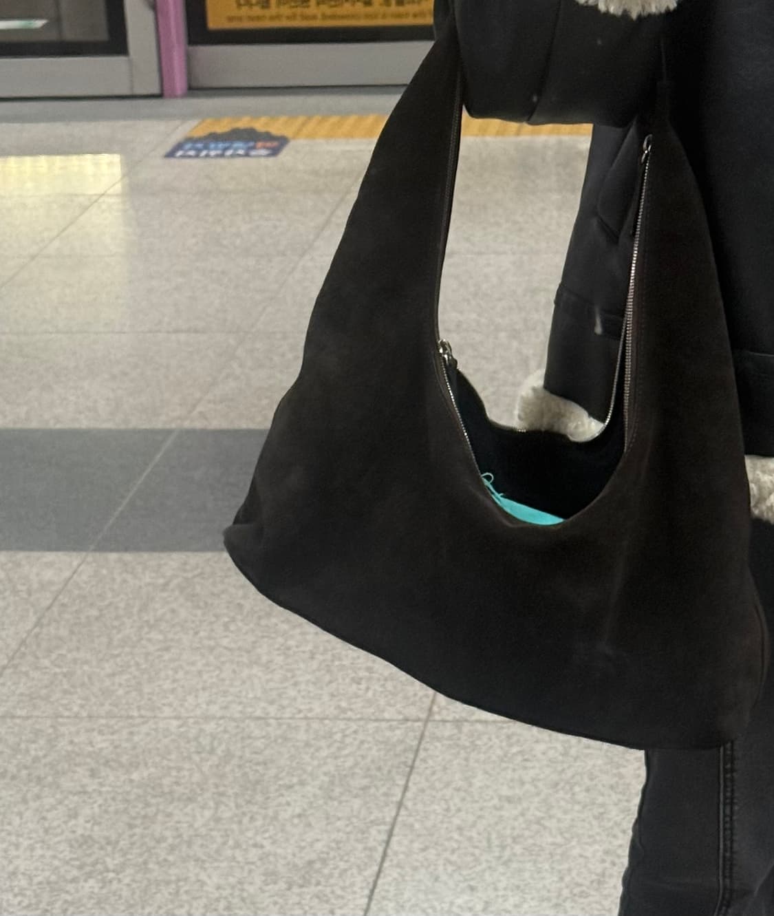 마지막가격/ 마지셔우드 호보 라지 숄더백 스웨이드 가방 상품이미지1