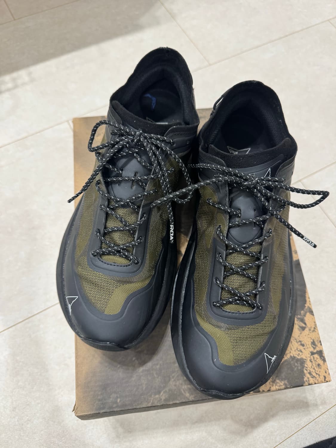 로아 셀라 올리브블랙 42 하이킹슈즈 상품이미지4