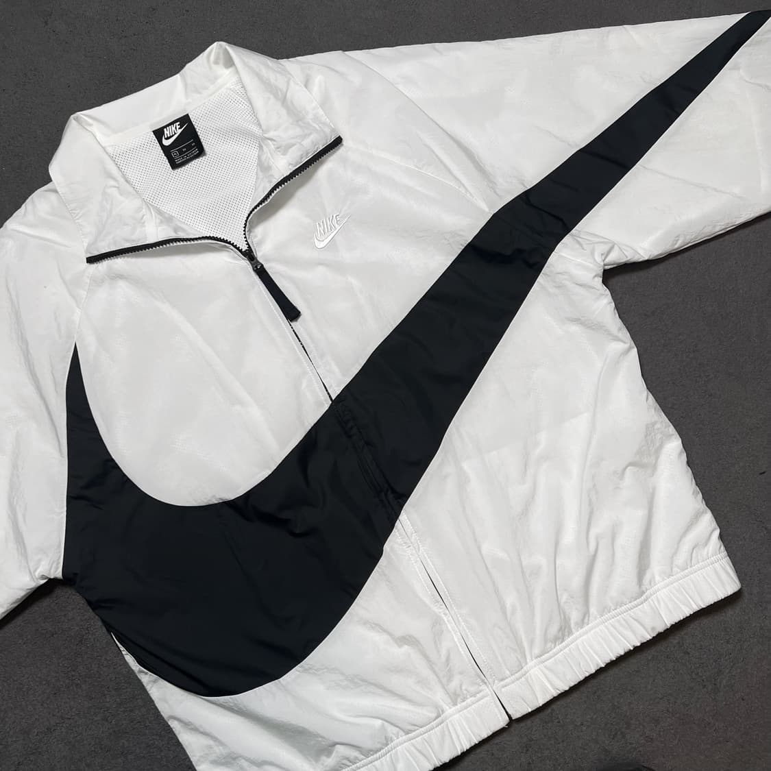 나이키 빅스우시 바람막이 상품이미지2