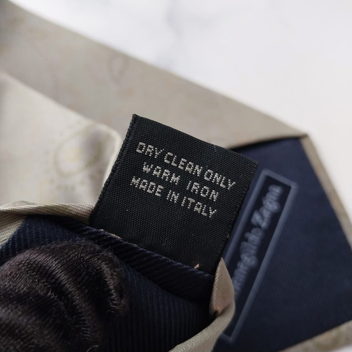 에르메네질도 제냐 실크 올리브 패턴 넥타이 9.5cm A등급 K2091
 상품이미지9