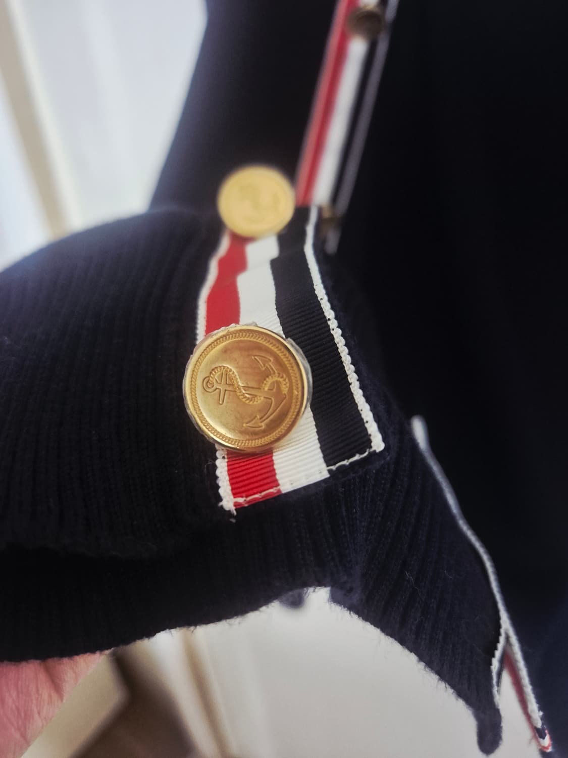 톰브라운 밀라노 스티치 가디건 금장 사이즈 2 (상태 최고) 상품이미지6