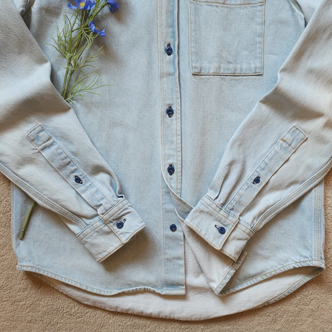 아크네 스튜디오 블라콘스트 원포켓 워시드 데님셔츠 48 상품이미지7