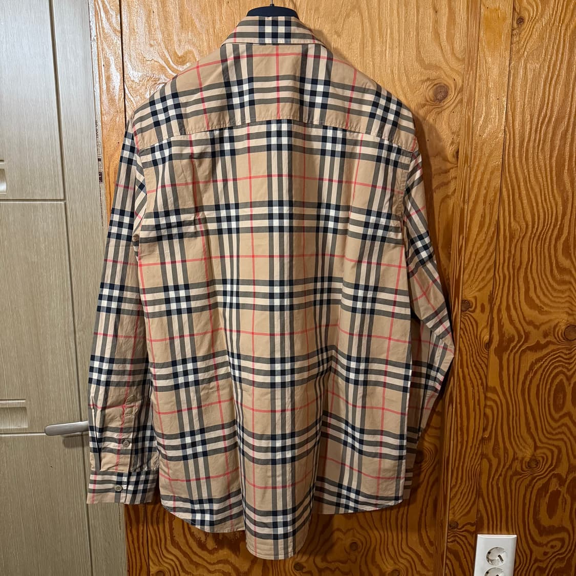 버버리 신형 노바체크 셔츠 판매 합니다. 상품이미지7