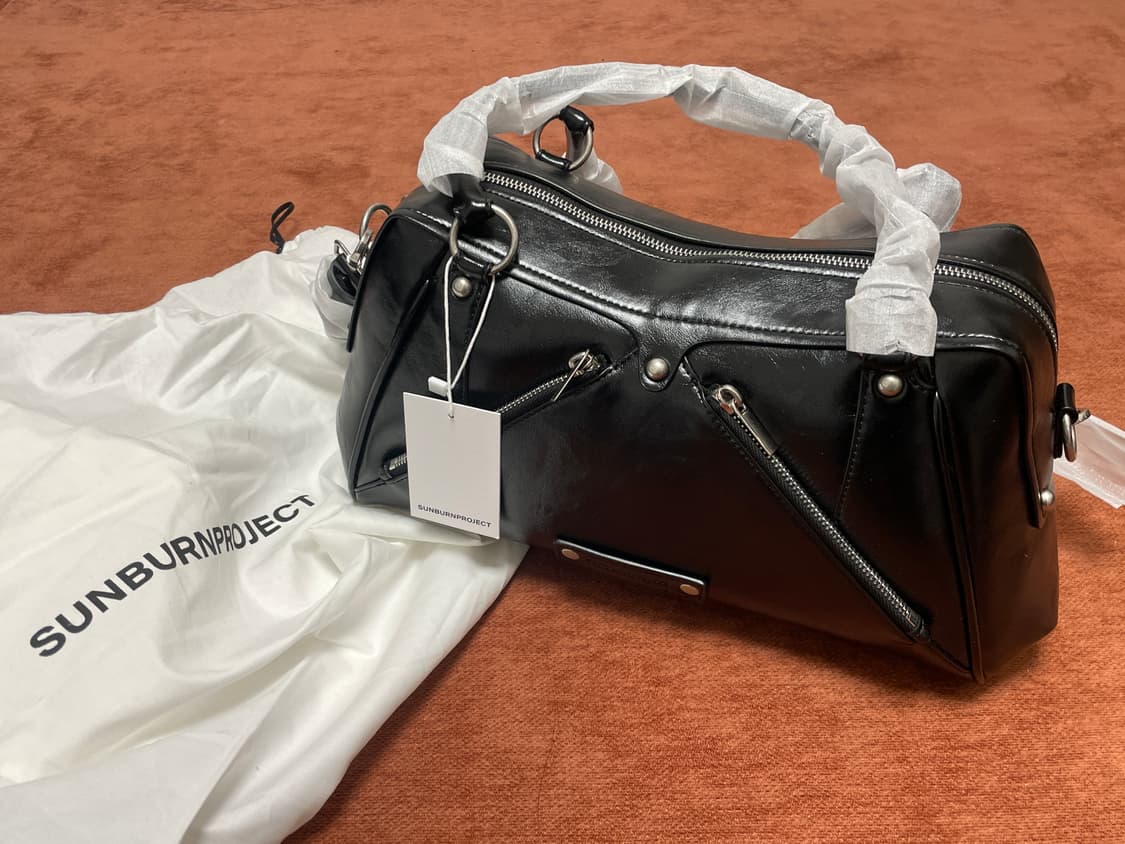 (새상품)FAUX LEATHER M.O.S BAG, BLACK 상품이미지1