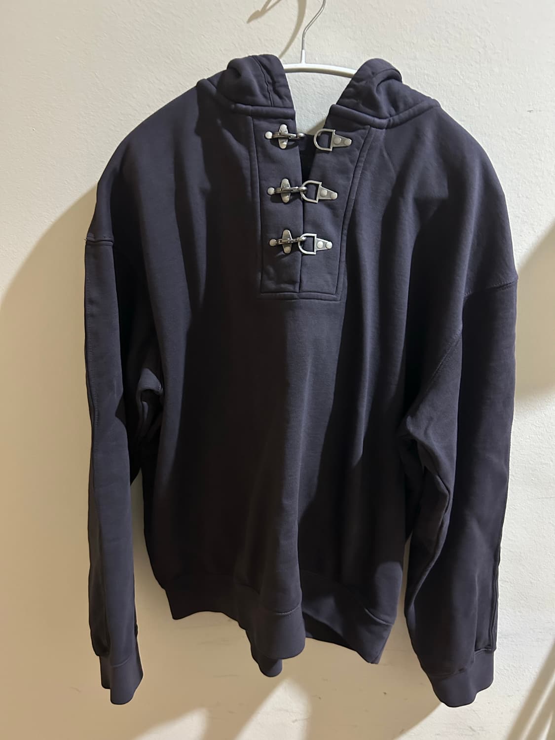 자라 토글 스웨트셔츠 상품이미지1