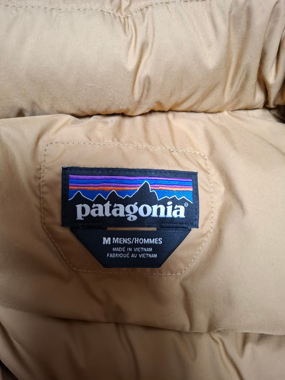 M 파타고니아 사일런트 패딩 자켓 브라운 상품이미지3