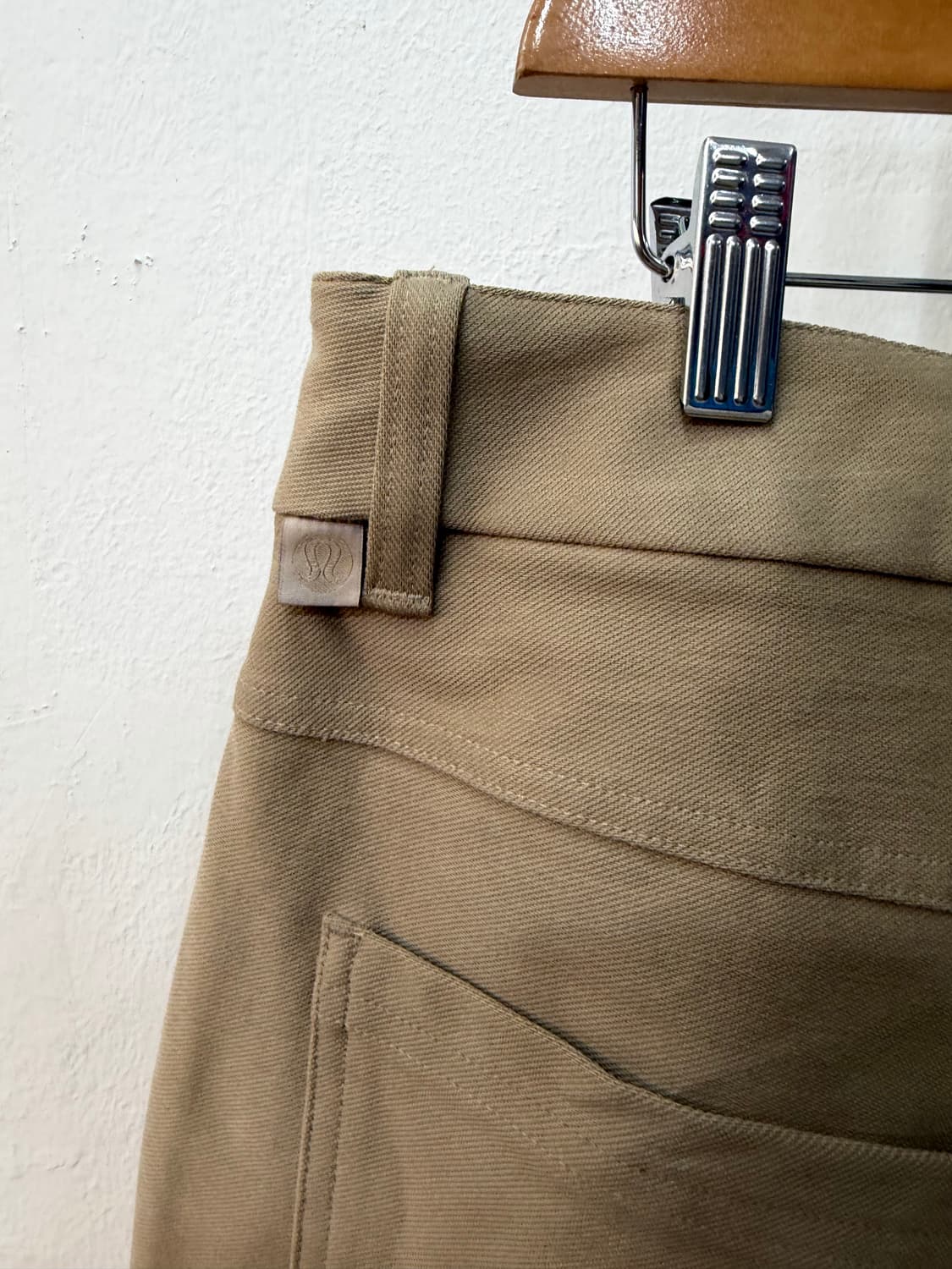 정품) 룰루레몬 남성 새제품급 와이드 팬츠 34 상품이미지5