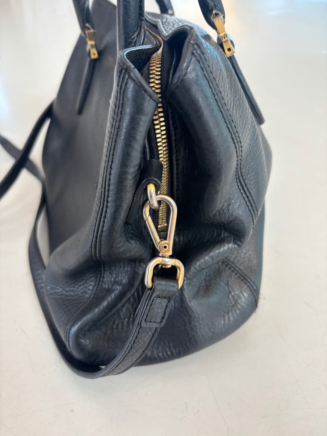 Nina Ricci Leather Bag 상품이미지6