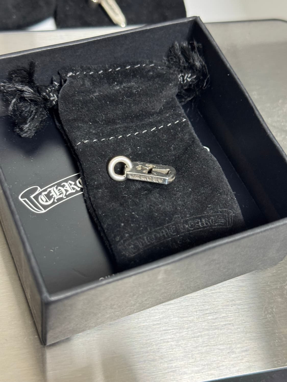 크롬하츠 타이니 컷아웃 도그택 상품이미지2