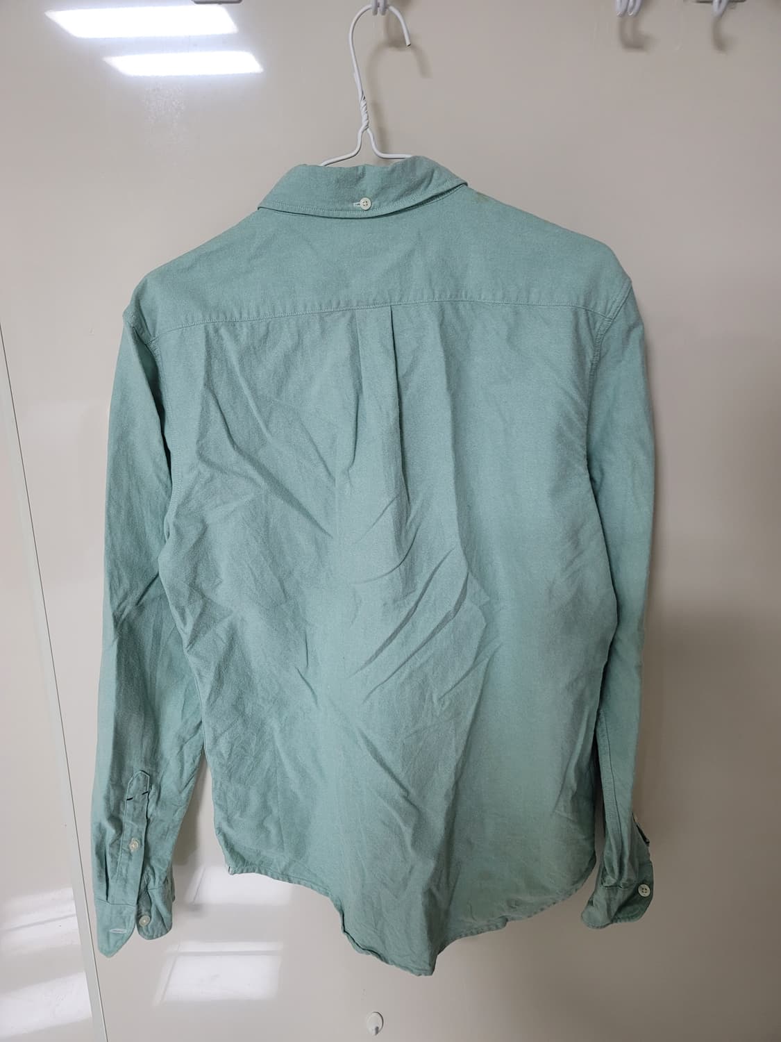 리바이스 연두색 셔츠 95사이즈 구김있음

 상품이미지2