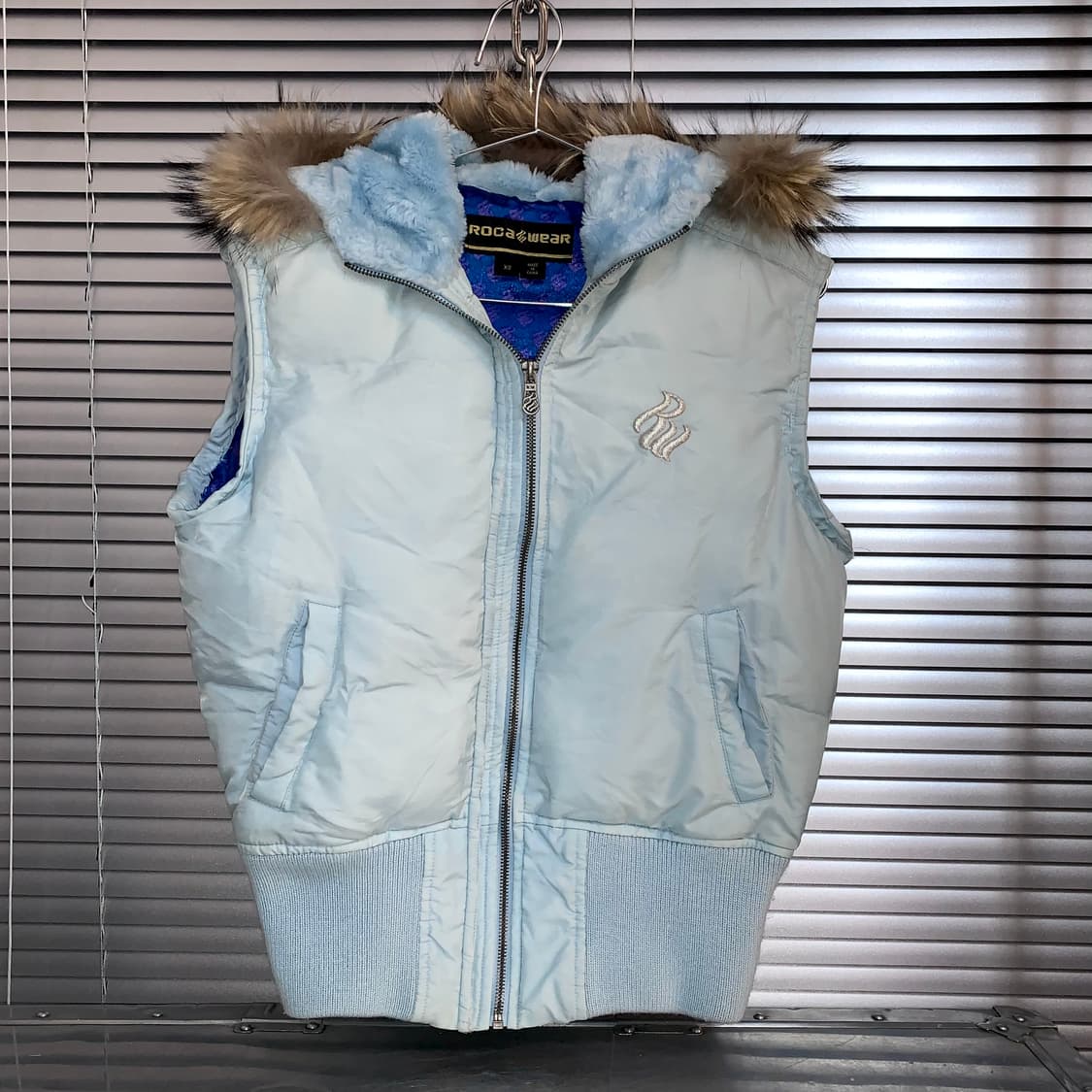 2000s 빈티지 로카웨어 퍼 크롭 패딩 베스트 상품이미지2