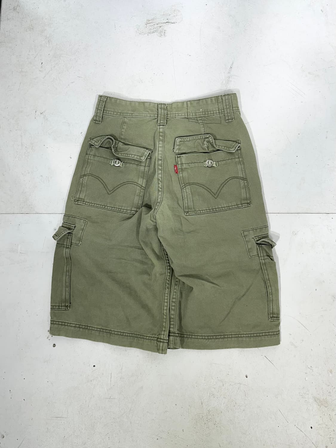 리바이스 와이드 버뮤다 카키 카고 팬츠 반바지  상품이미지5