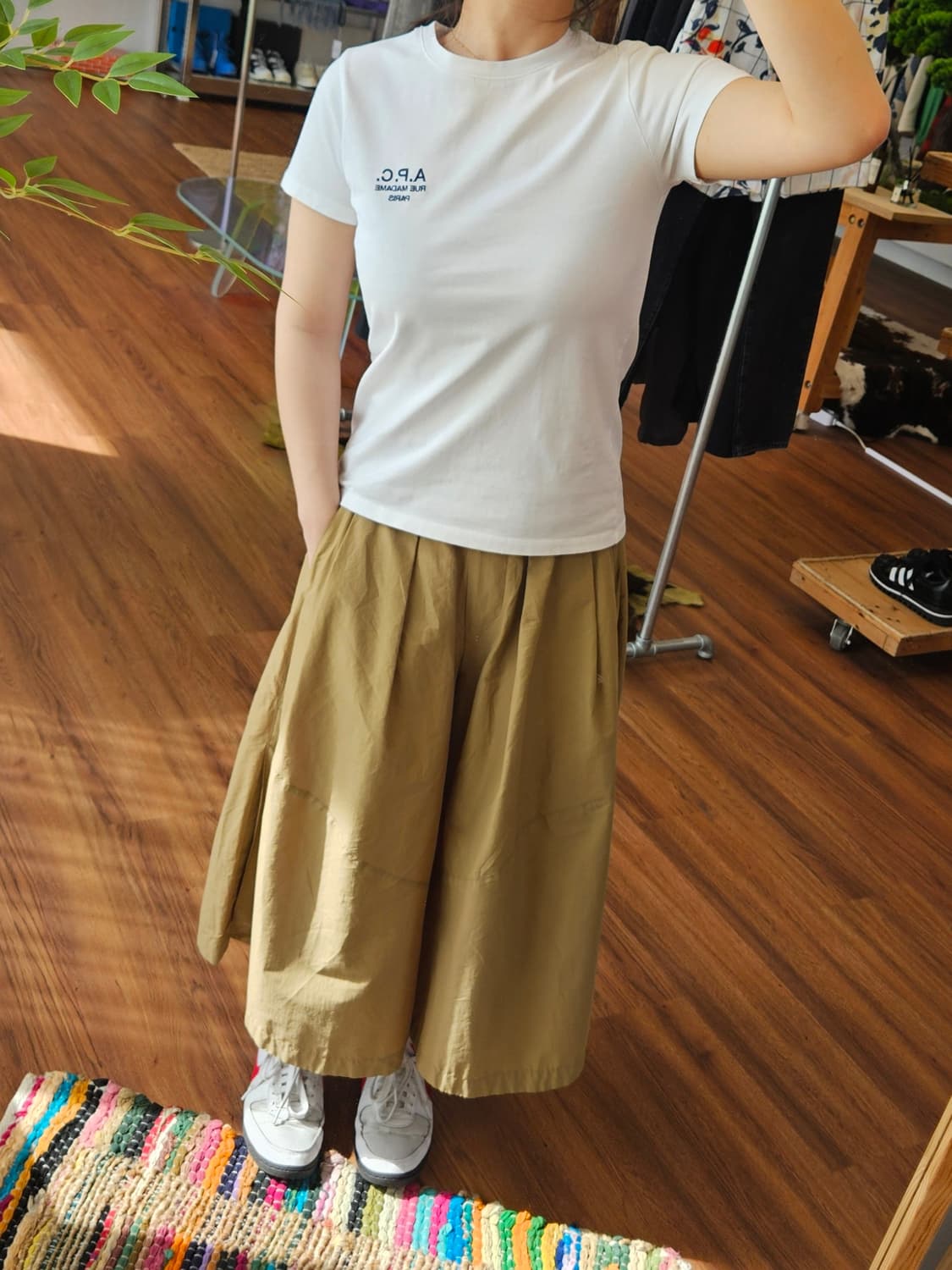 아페쎄 자수 로고 티셔츠 상품이미지1