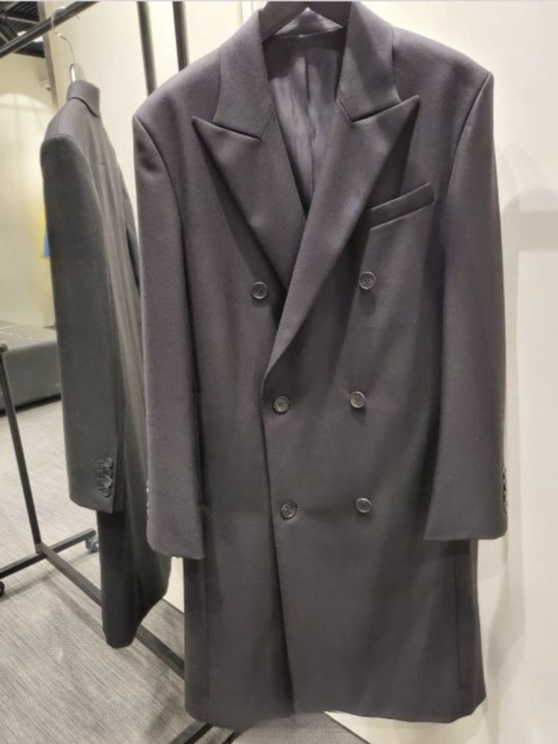 준지 피크드 라펠 더블 롱코트(48) 상품이미지3