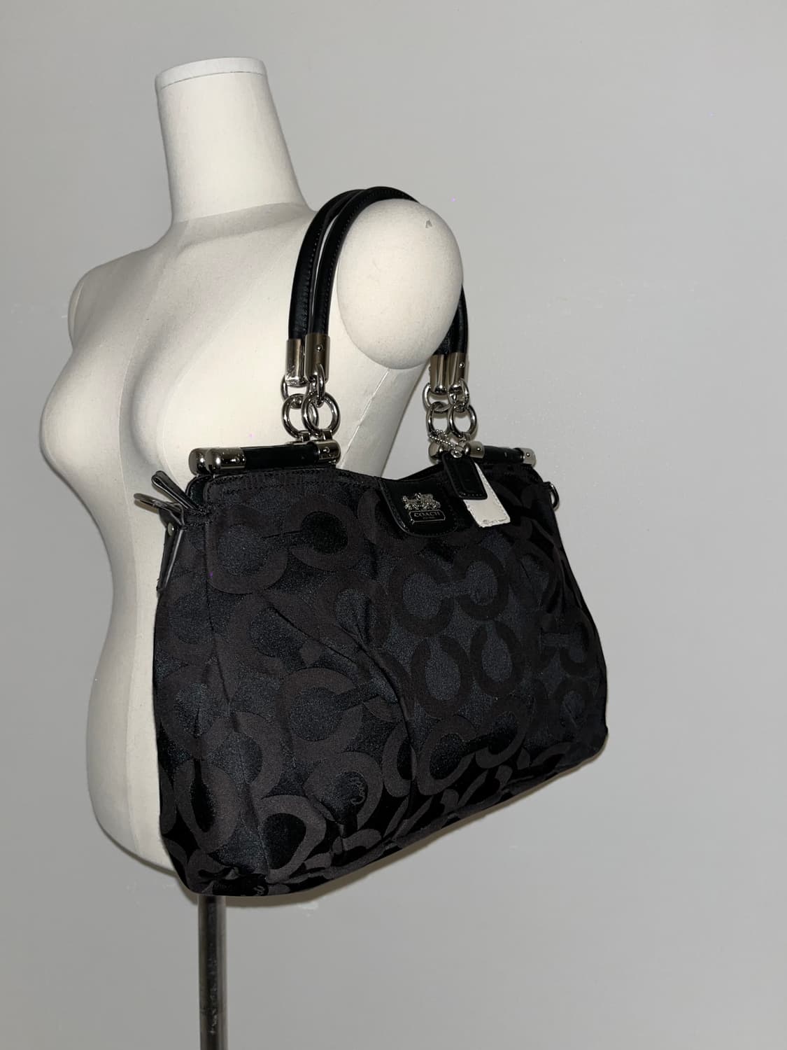 Coach Black Shoulder bag 상품이미지2