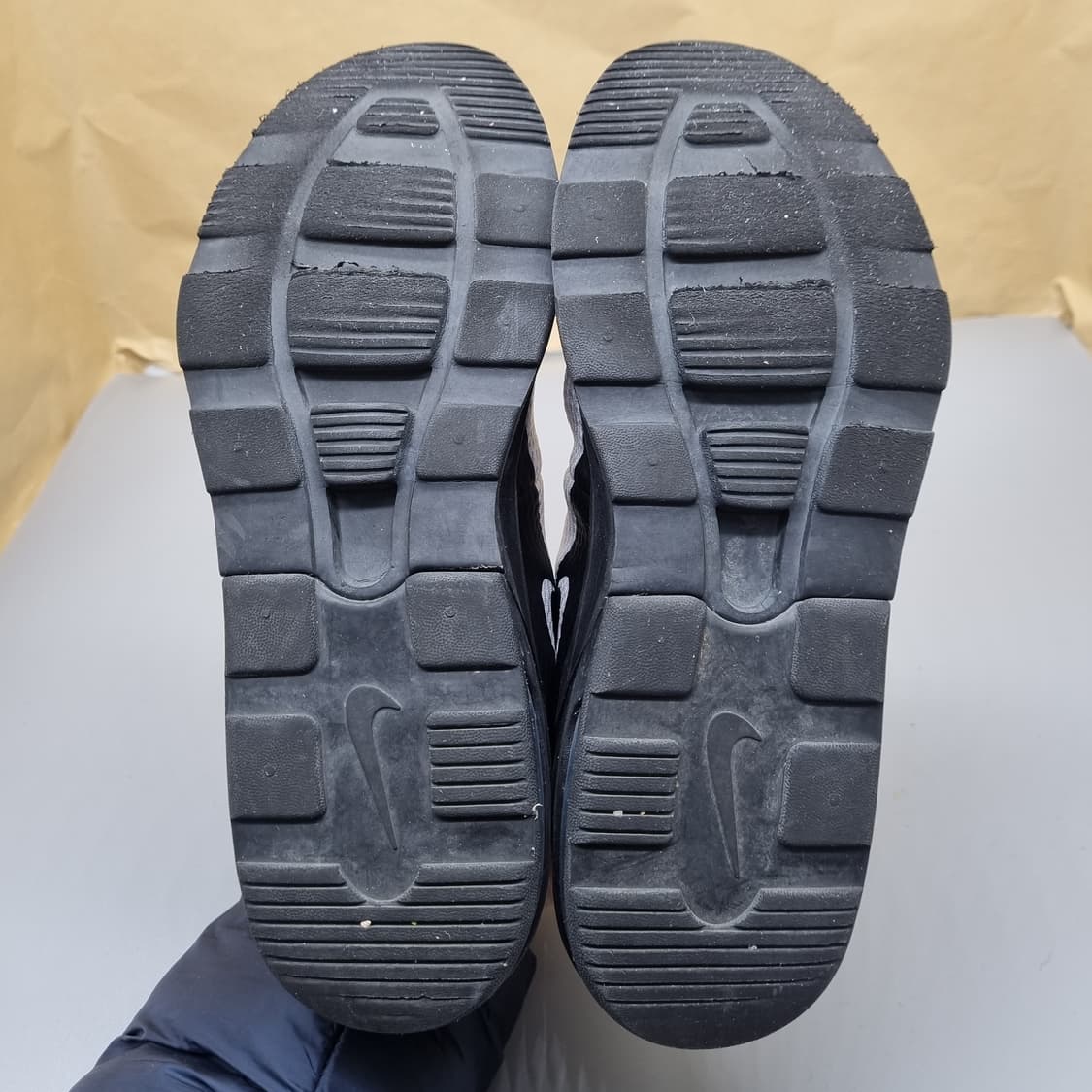 나이키 에어 모션2 운동화250  상품이미지3