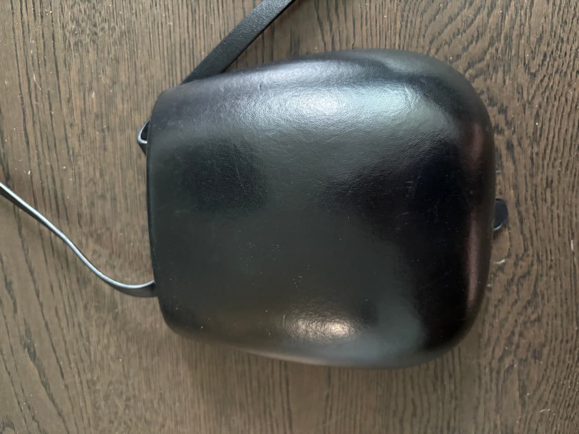 르메르 타코백 블랙 (중고) 상품이미지3