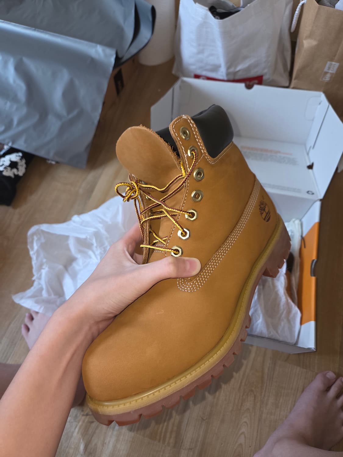 팀버랜드 프리미엄 6인치 워터프루프 부츠 위트 누벅 - 와이드 상품이미지2