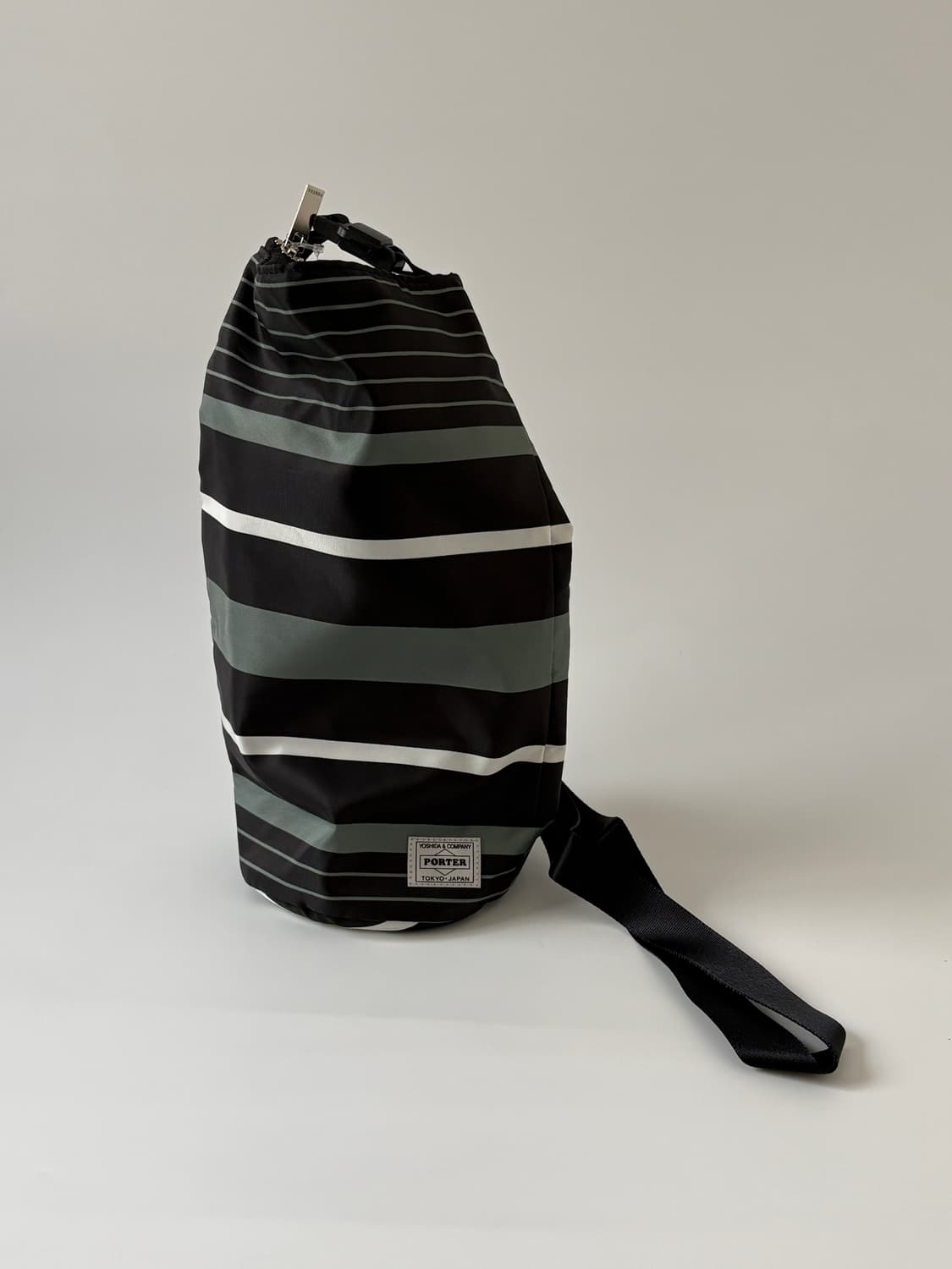 요시다포터 NOMA td 노마티디 실린더 숄더백 그레이 스트라이프 새상품 상품이미지1