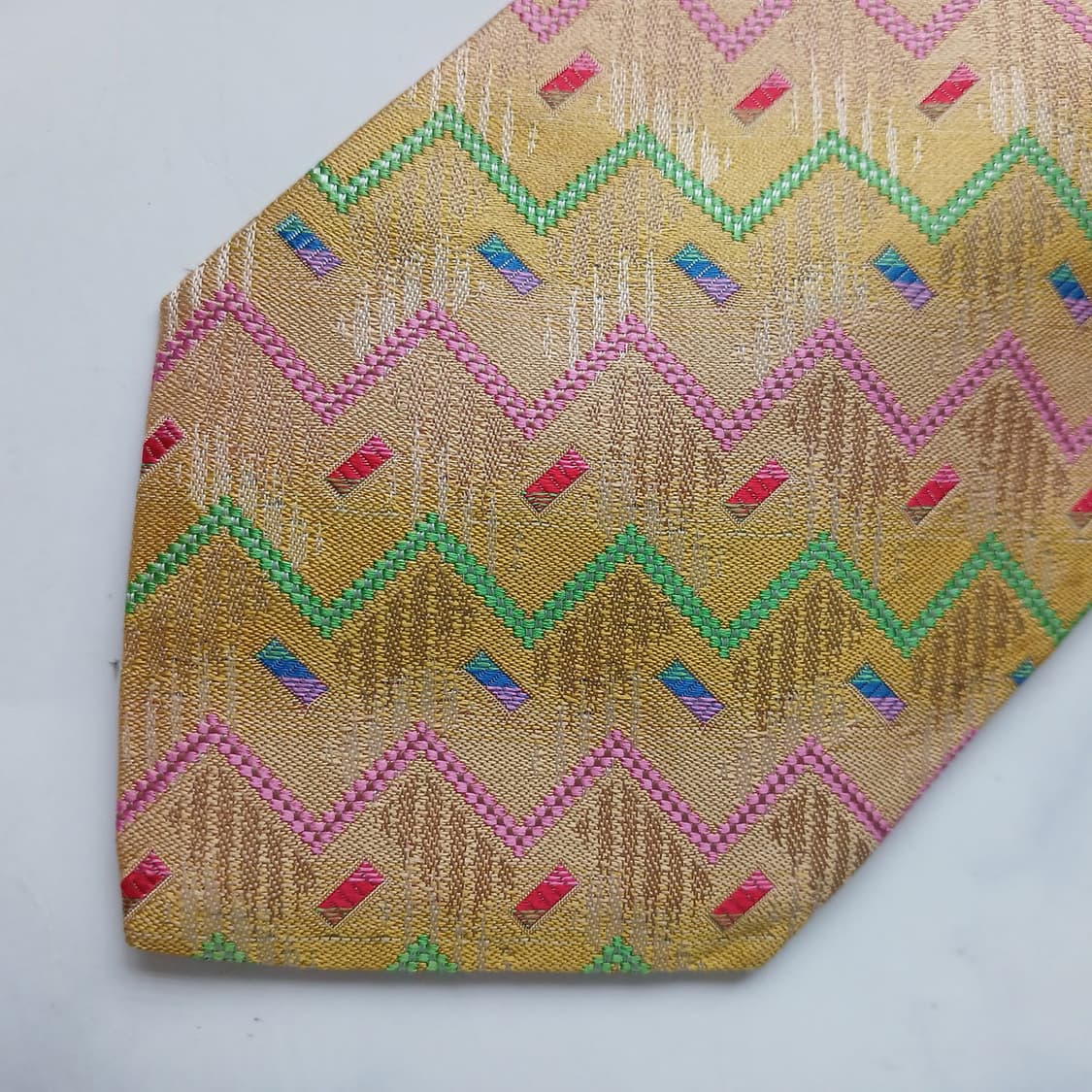 미쏘니 실크 옐로우 자카드 패턴 넥타이 9.5cm A+등급 E1130
 상품이미지6