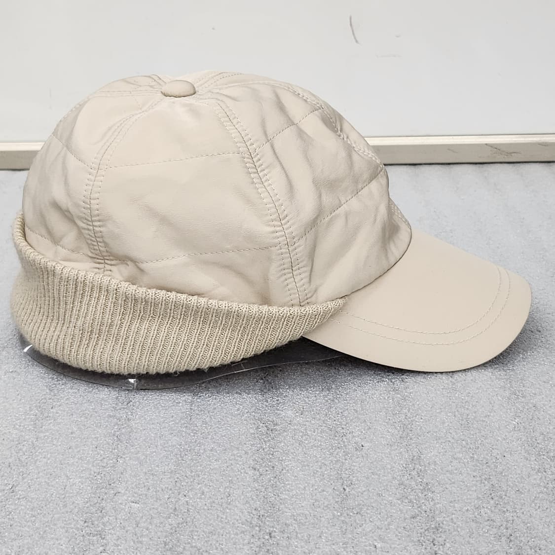 일본산 Black&White 귀달이 골프모자 프리 상품이미지4