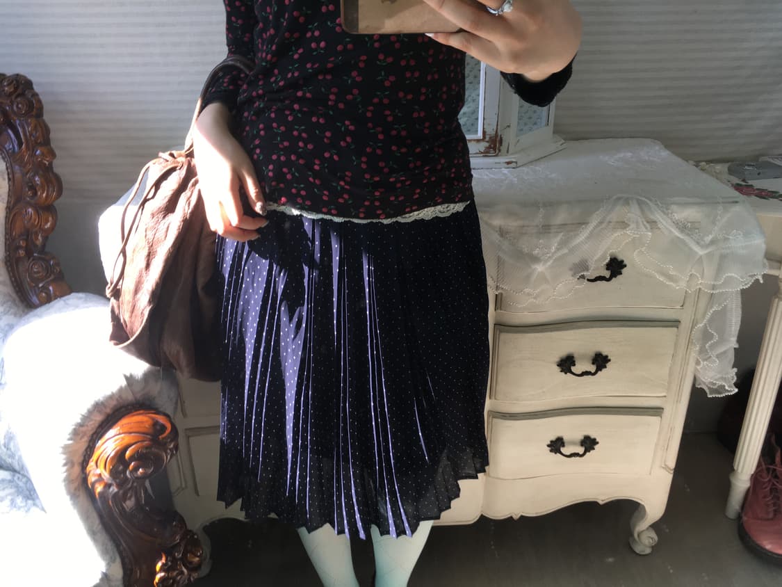 얼스뮤직 네이비 도트 플리츠 스커트 상품이미지4