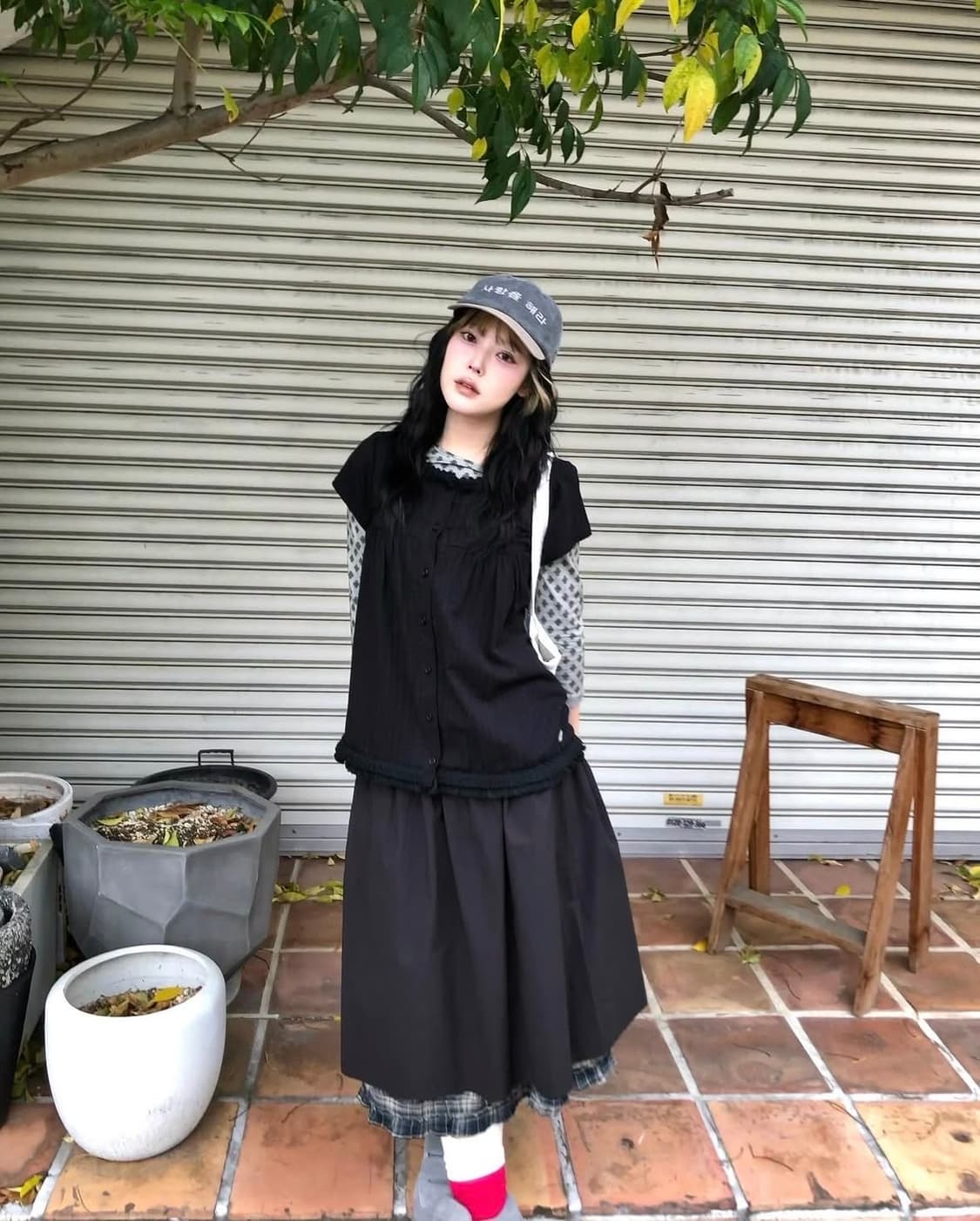 코이세이오 프린지 셔링 블라우스 블랙 상품이미지2