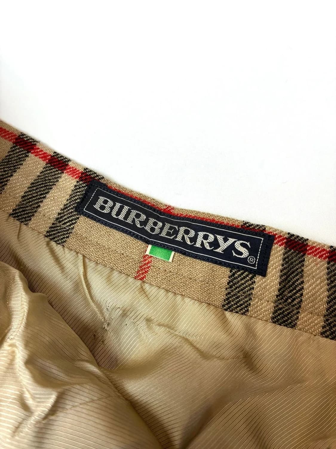 버버리 90's 노바체크 미디 스커트 PN5669 상품이미지8