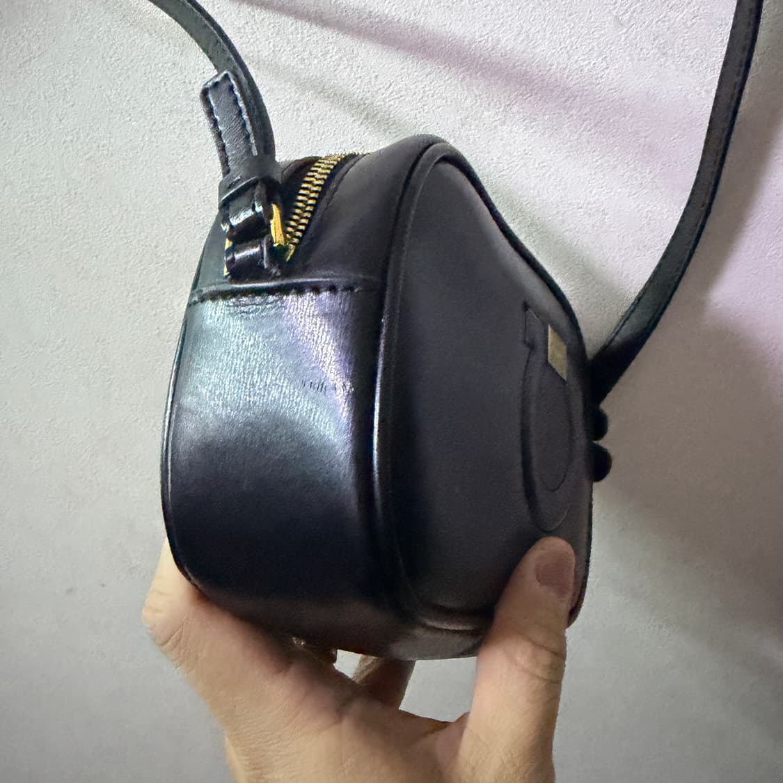 살바토레페라가모 간치니 시티미니 크로스백 상품이미지4